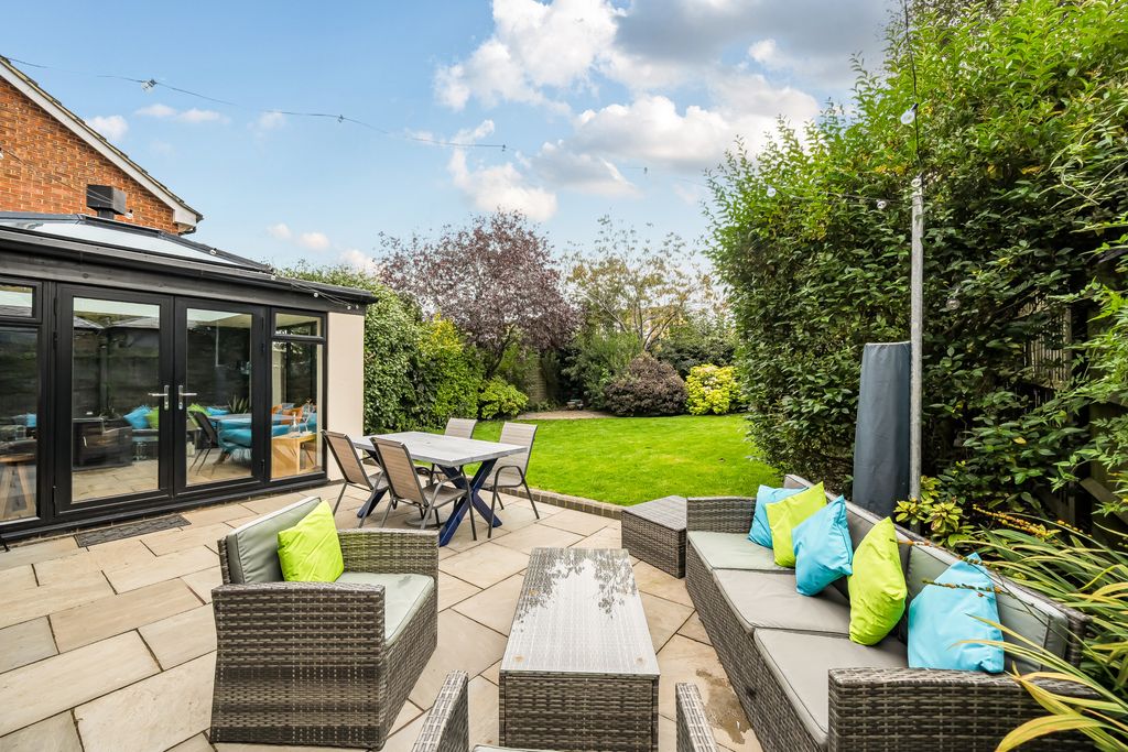 Property photo 3 of 23