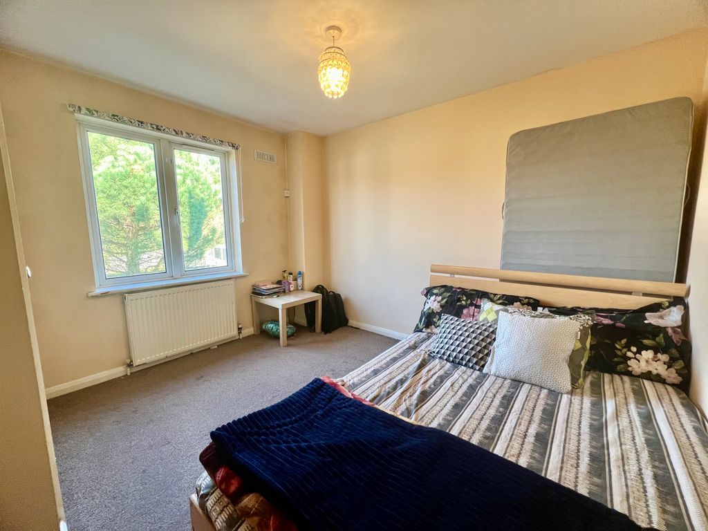 Property photo 3 of 9 Img_3159