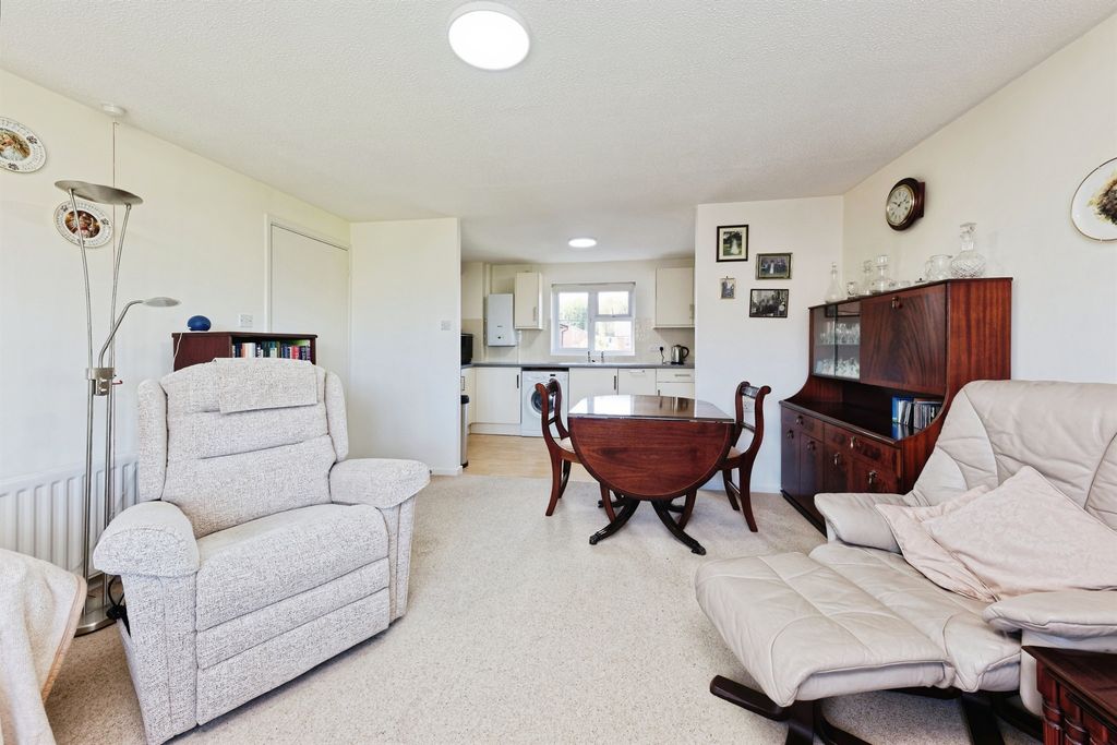 Property photo 3 of 9