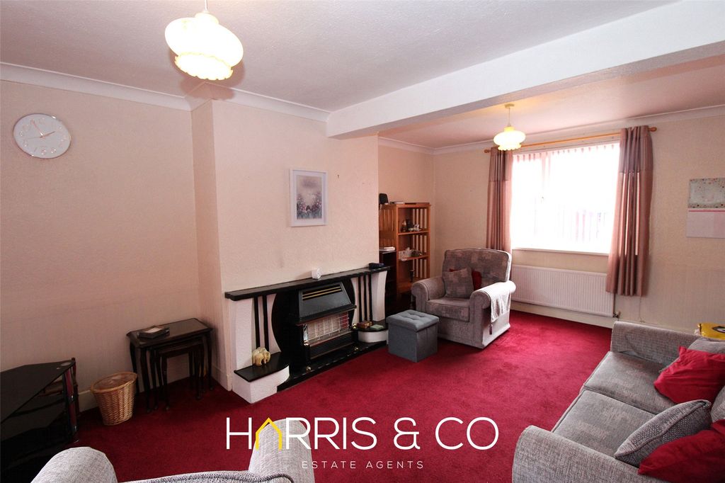 Property photo 2 of 12 Picture No. 09