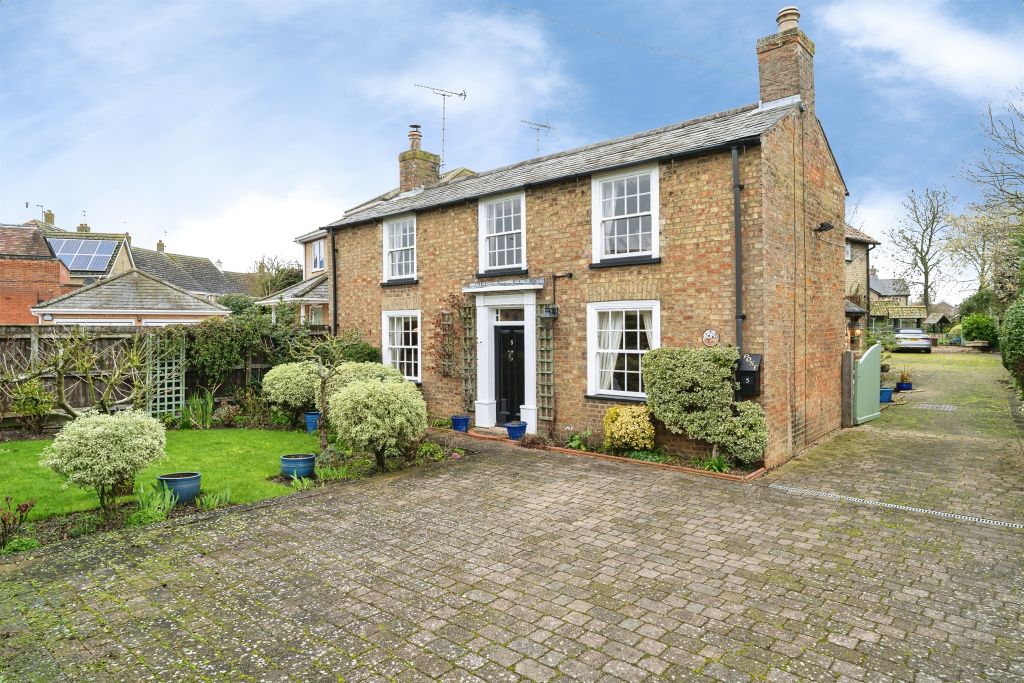 Property photo 1 of 17