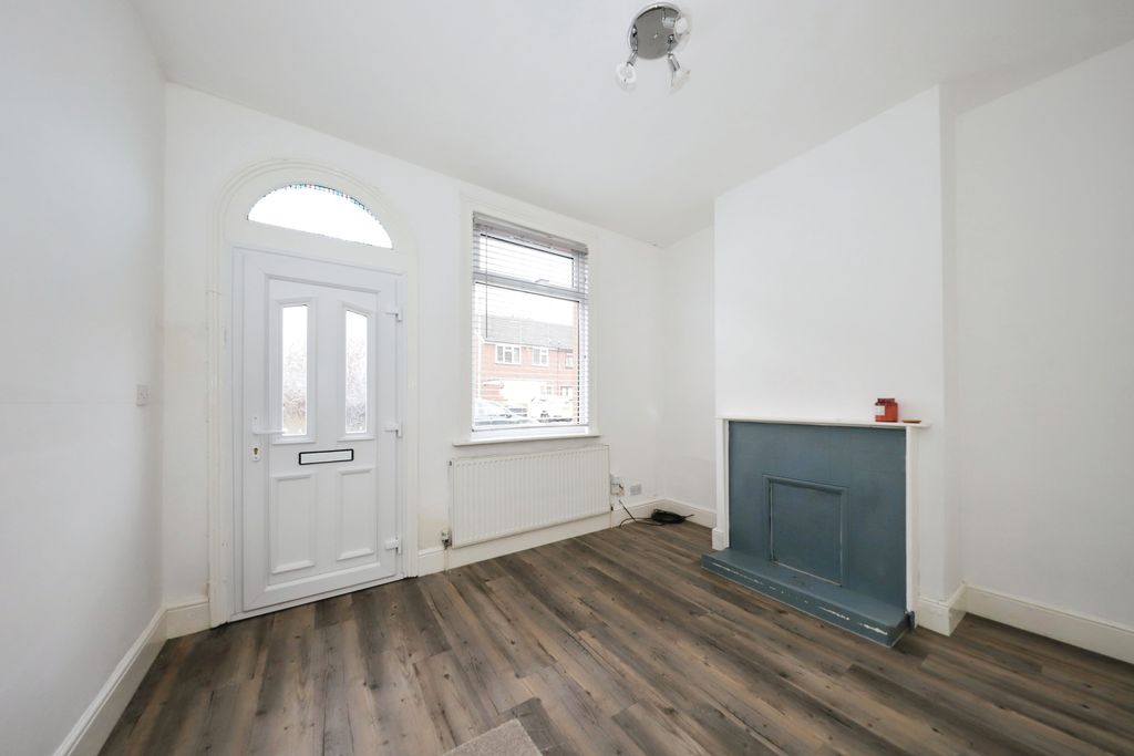 Property photo 3 of 17 Photography