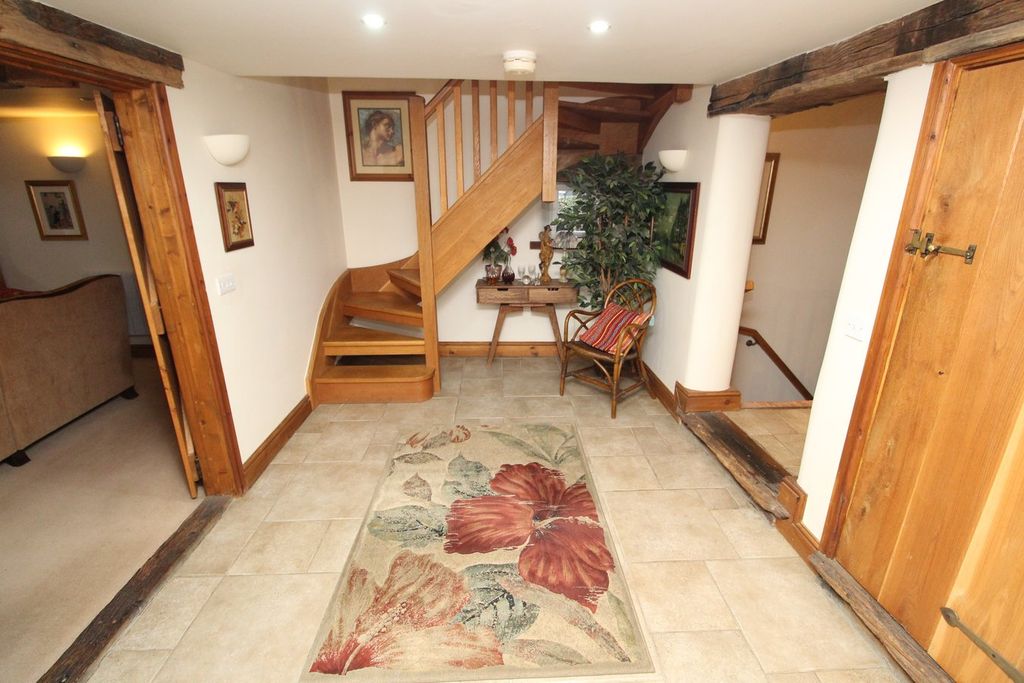 Property photo 3 of 30