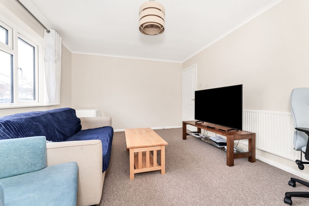 Property photo 3 of 12 Living Room