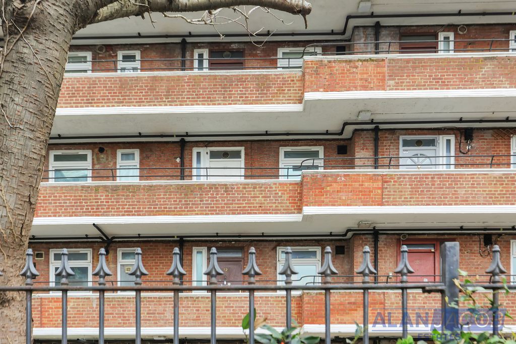 Property photo 3 of 20