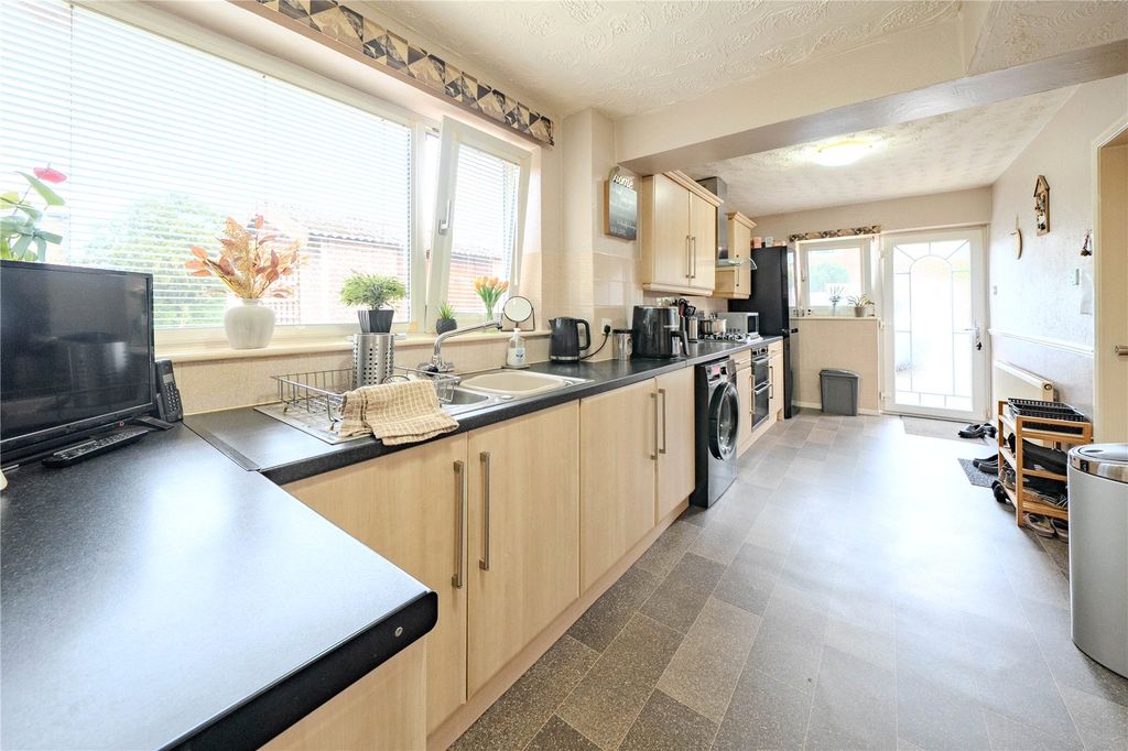 Property photo 3 of 14 Picture No. 07
