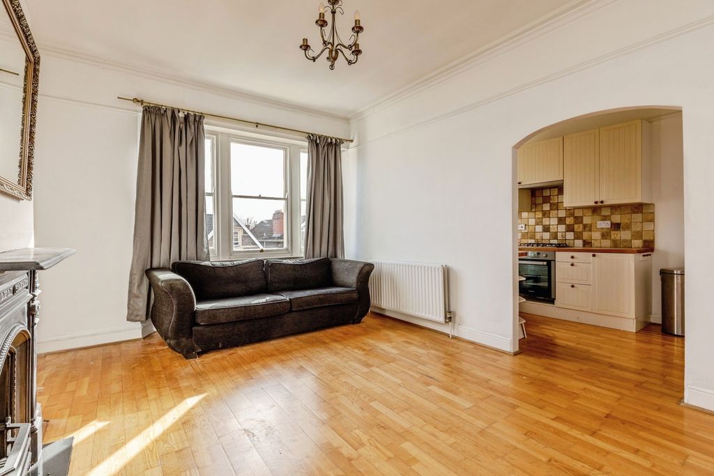 Property photo 2 of 16 Photo