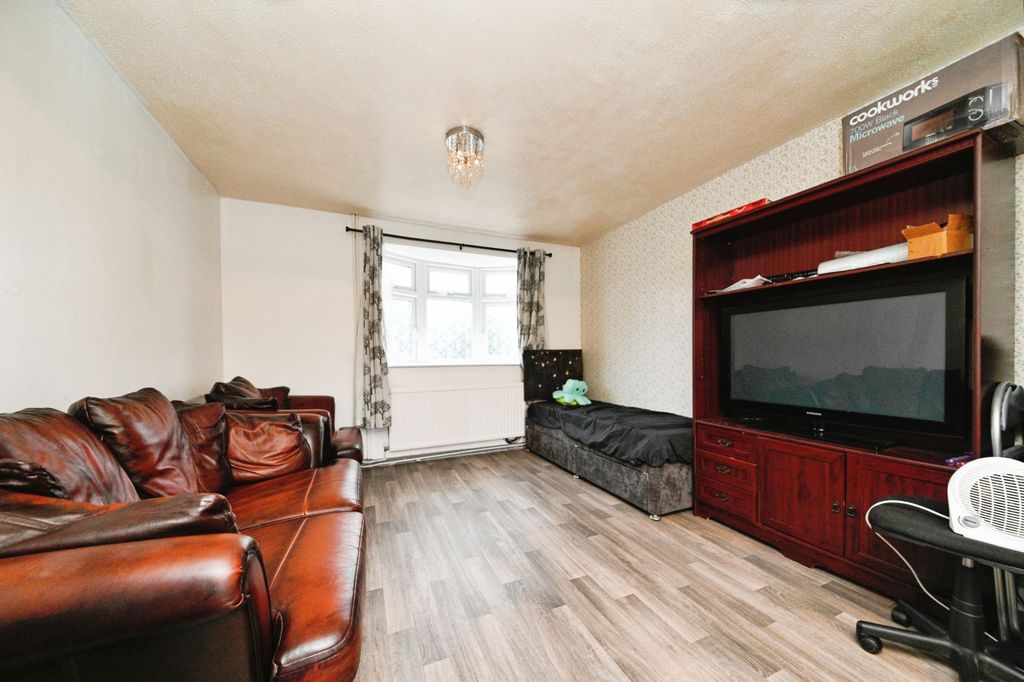 Property photo 2 of 17 Photography