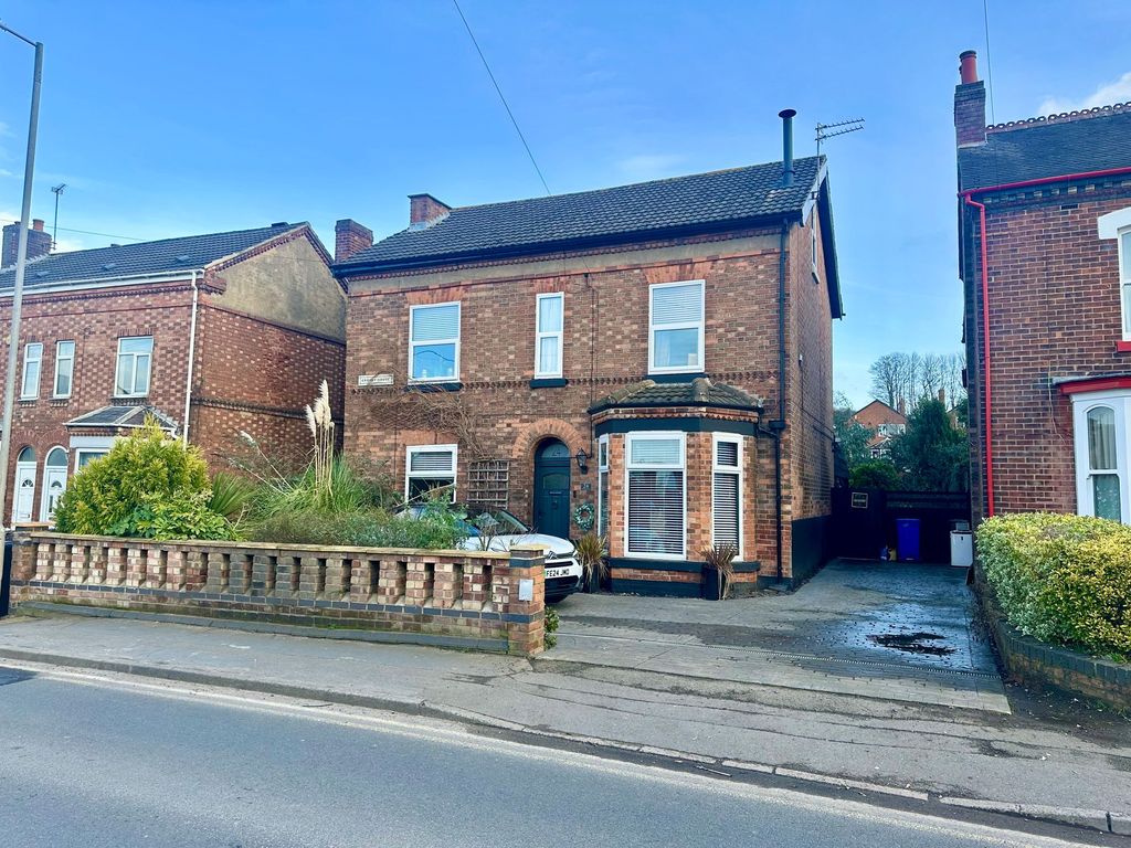 Property photo 1 of 35