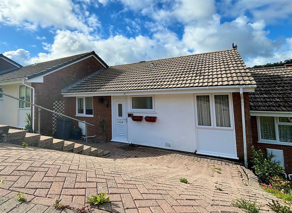 Property photo 1 of 10 Front.Jpg