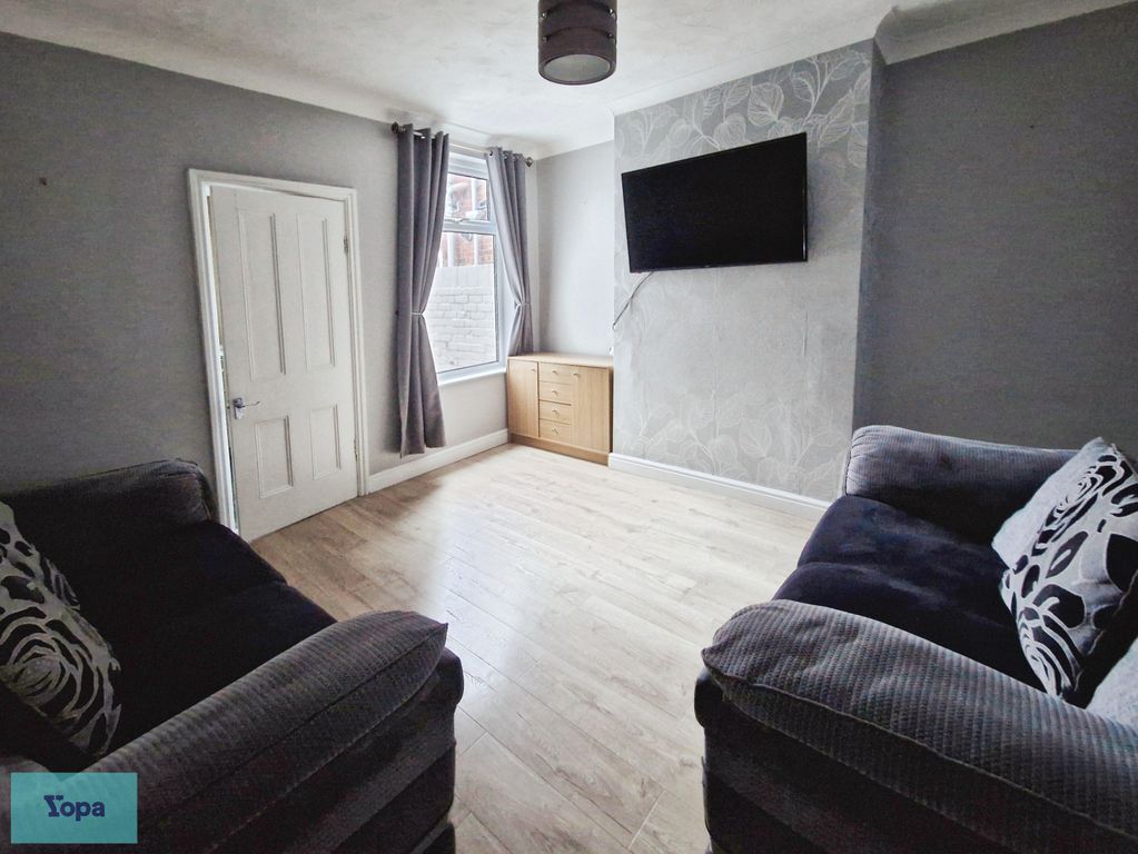 Property photo 2 of 15 A370B8Cb-1000090125