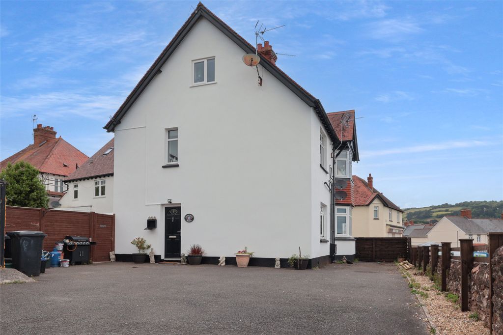 Property photo 1 of 10 1 - Picture No. 12