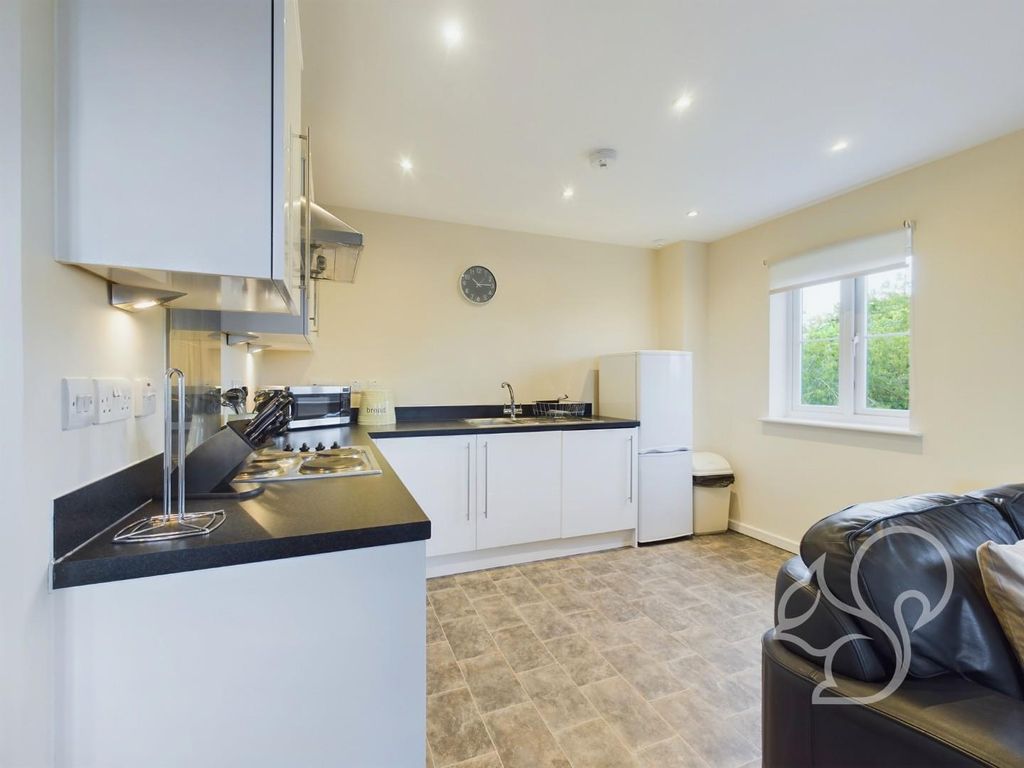 Property photo 2 of 11 Cam01254G0-Pr0203-Still001.Jpg