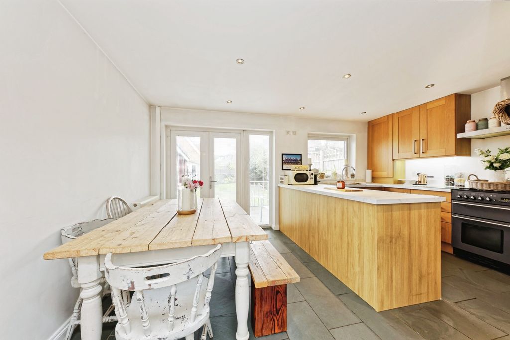 Property photo 3 of 20 Kitchen-Diner