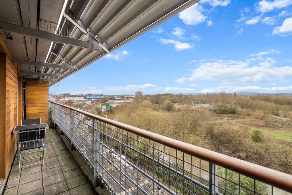 Property photo 3 of 22