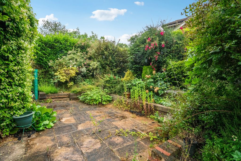 Property photo 2 of 3