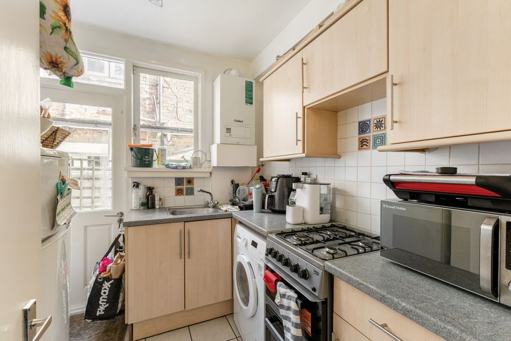 Property photo 3 of 12 103326_