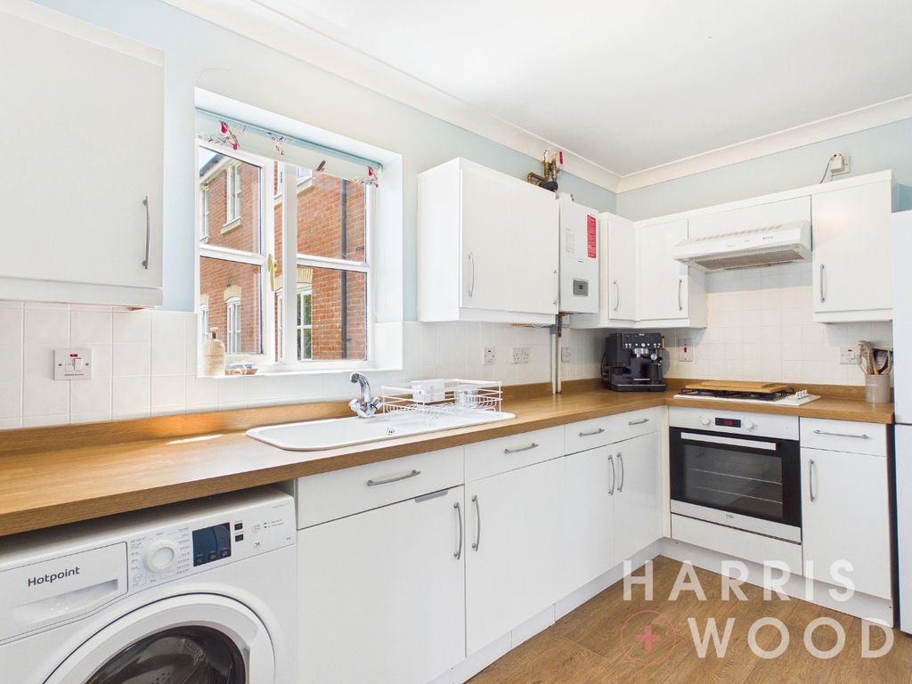 Property photo 2 of 17 5114282