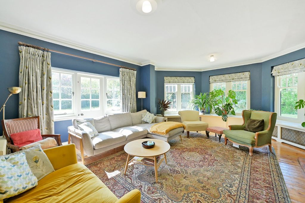 Property photo 2 of 14 Drawing Room
