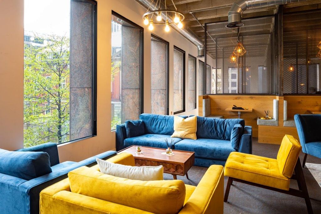 Property photo 2 of 9