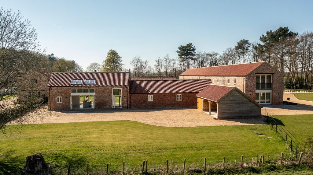 Property photo 1 of 19 Dji_0877.Jpg