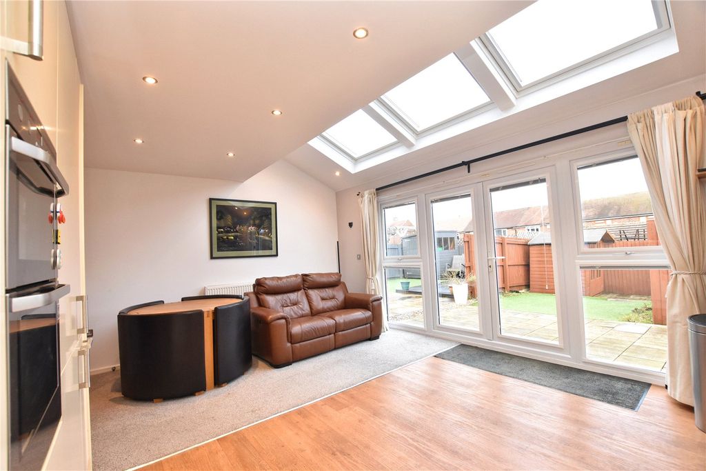 Property photo 3 of 15 Picture No. 13