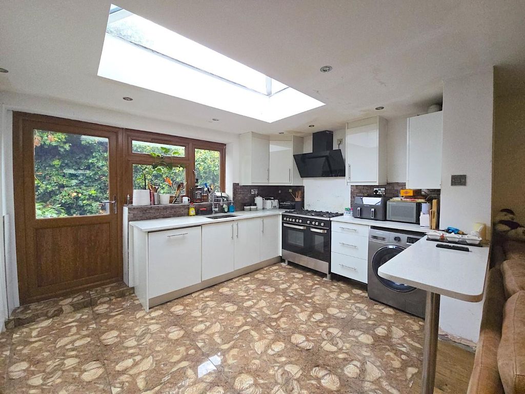 Property photo 2 of 15 Wapp Image 2025-11-14 At 12.22.29.Jpeg