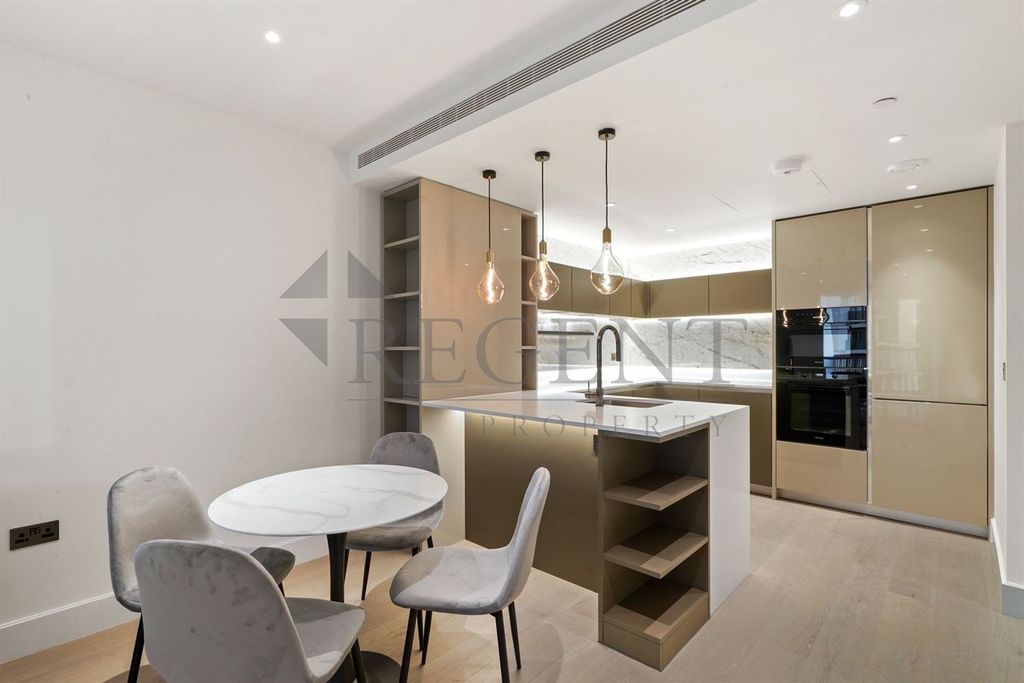 Property photo 3 of 16 Dining Area