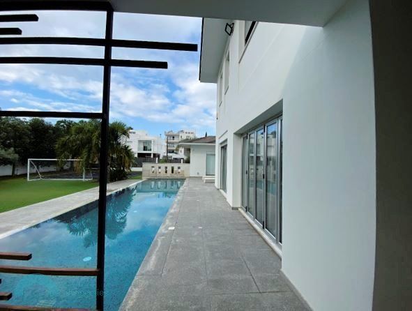 Property photo 1 of 26