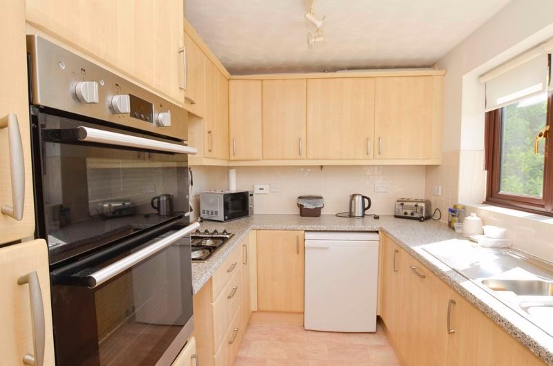 Property photo 3 of 10 Photo 1