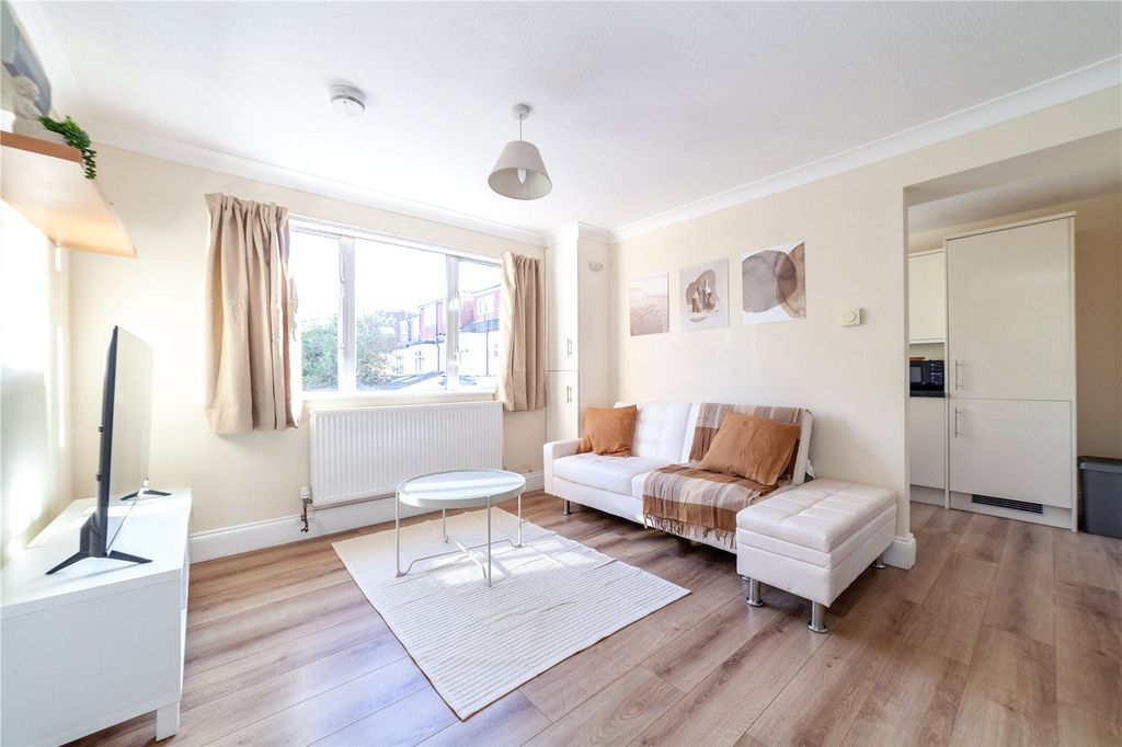 Property photo 1 of 11 Picture No. 07