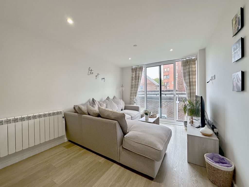 Property photo 1 of 6