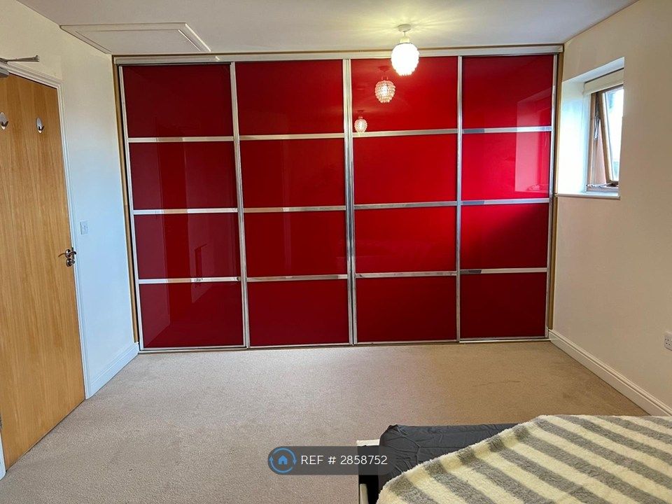 Property photo 3 of 8