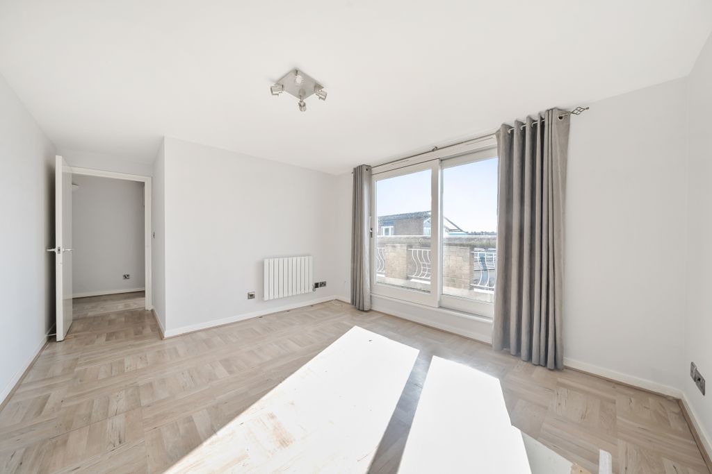 Property photo 1 of 8 1104937 (2)