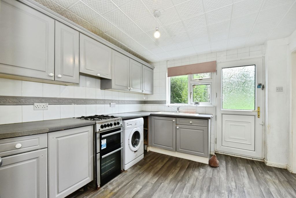 Property photo 3 of 17 Pbox-Img.Jpg