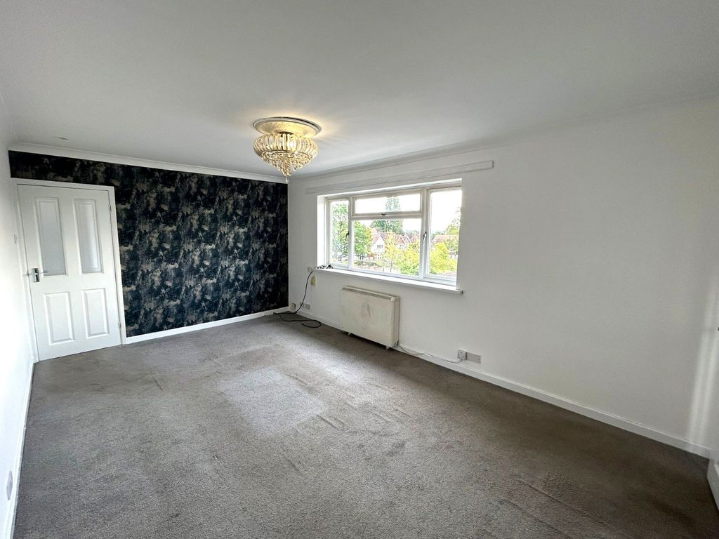 Property photo 2 of 9 Picture No. 10