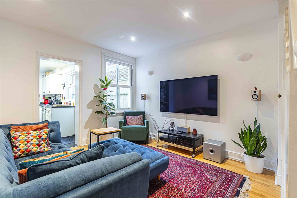 Property photo 2 of 17 Picture No. 04