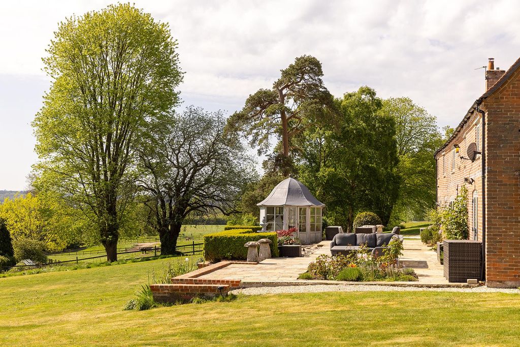 Additional image 16 of 5 bed farmhouse for saleLong Lane, Shaw, Newbury, Berkshire RG14