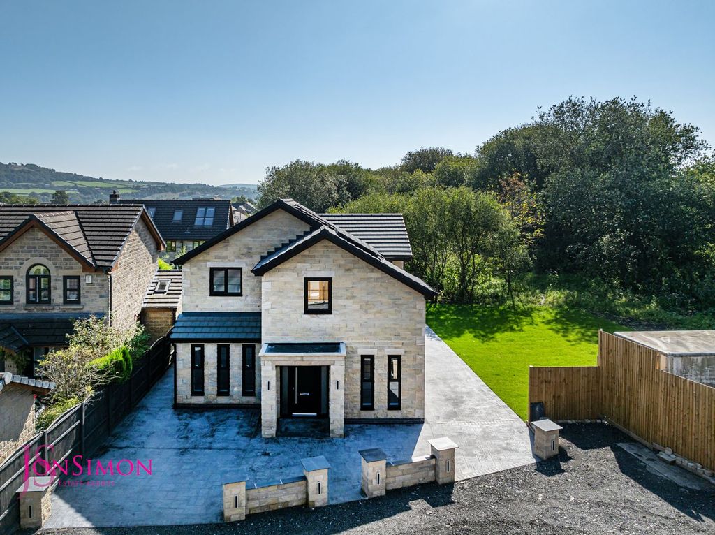 Property photo 1 of 66