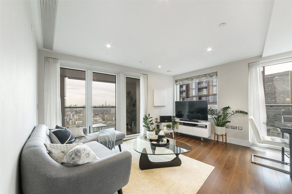 Property photo 2 of 16 Picture No. 03