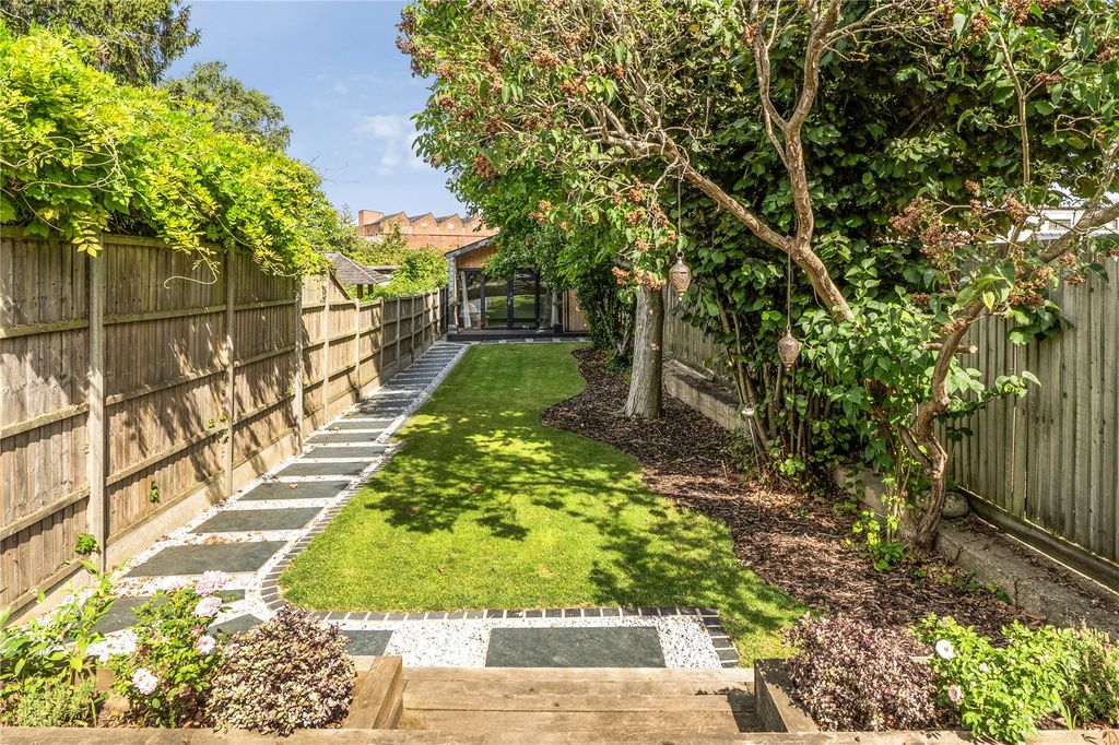 Property photo 2 of 21 Picture No. 07