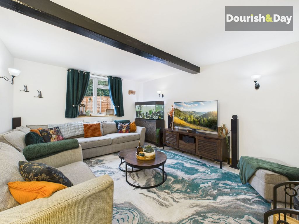 Property photo 2 of 45