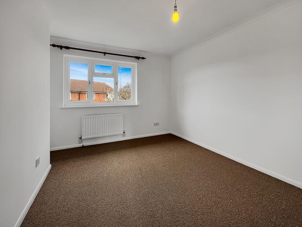 Property photo 2 of 8 Bedroom