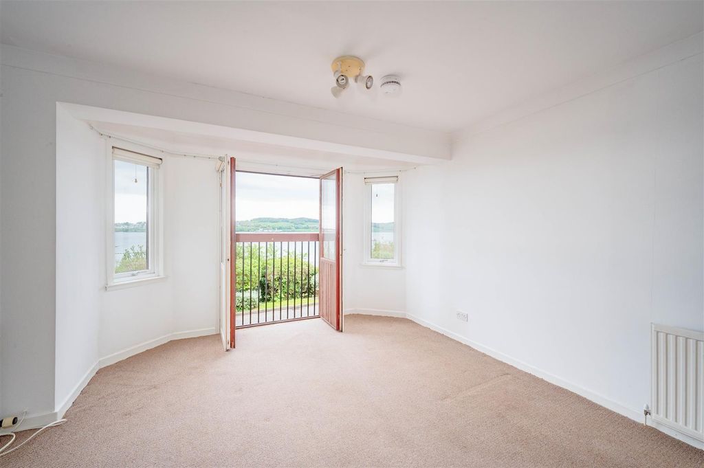 Property photo 3 of 21 8 Ogilvy Court Bf Reshoot-9.Jpg