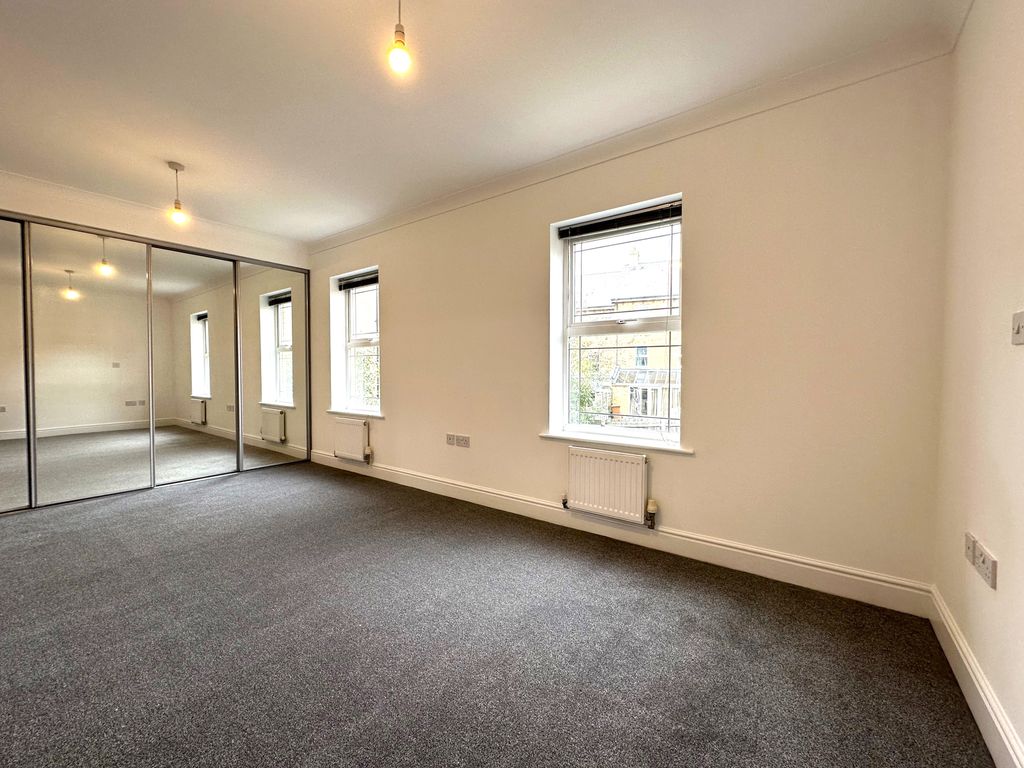 Property photo 3 of 21 Img_6210