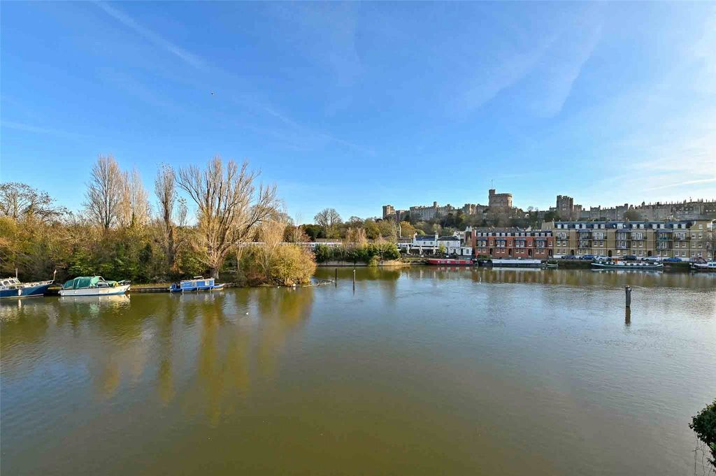 Property photo 2 of 18 River View