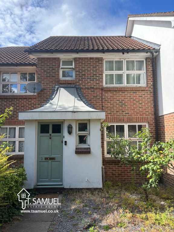 Property photo 1 of 3 Albany Mews