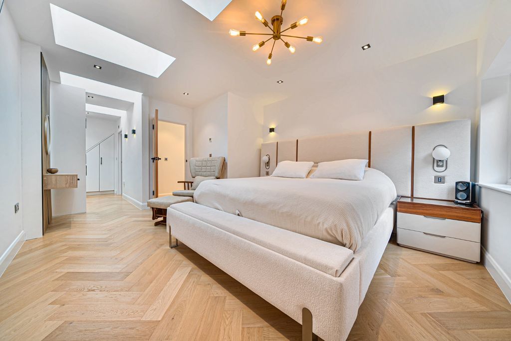 Property photo 3 of 36 Picture No. 59