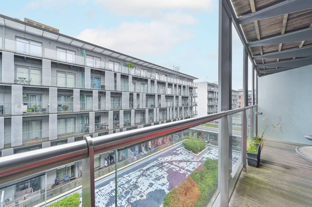 Property photo 2 of 6