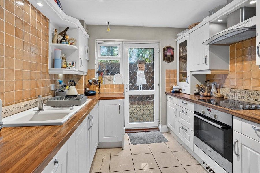 Property photo 2 of 14